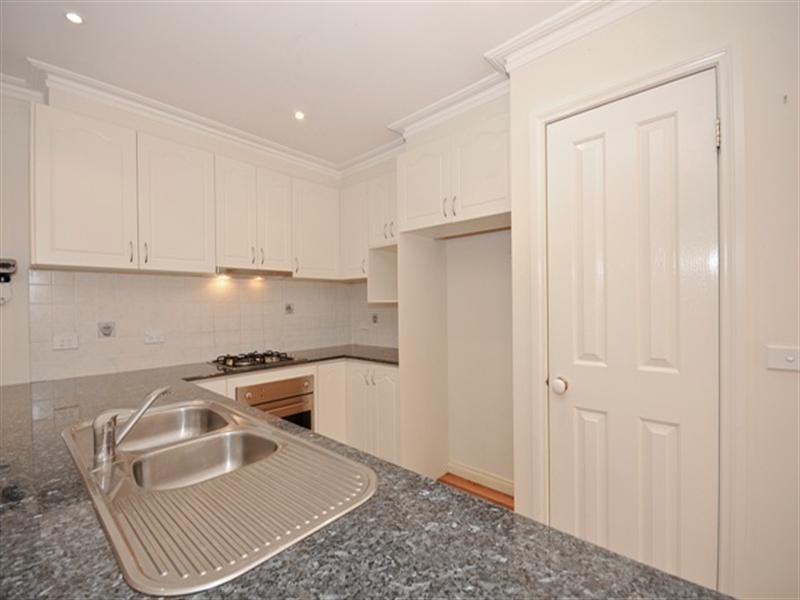 5/2-4 Sandgate Avenue, Croydon Hills VIC 3136