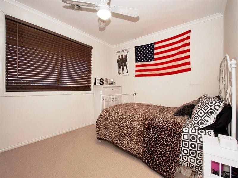 11 PACIFIC Drive, Mooroolbark VIC 3138