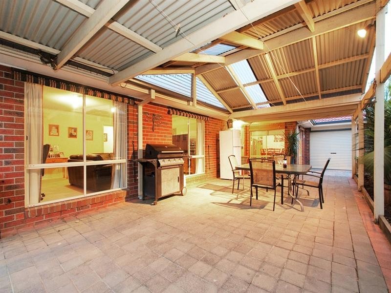 11 PACIFIC Drive, Mooroolbark VIC 3138