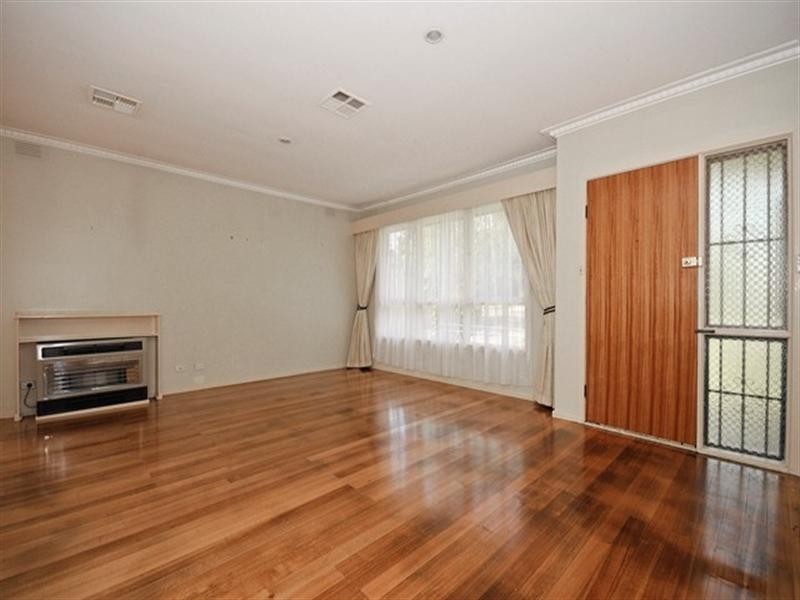 3 Vonadawn Avenue, Ringwood East VIC 3135