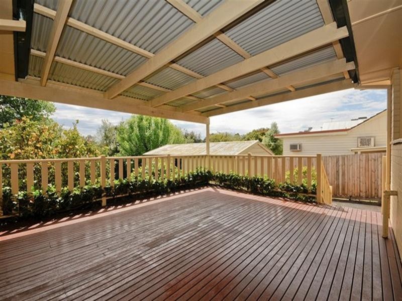 3 Vonadawn Avenue, Ringwood East VIC 3135