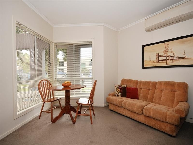 Unit 7, 13 HEWISH ROAD (Enter Via Lacey Street), Croydon VIC 3136