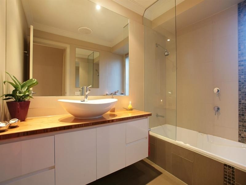 27 ANGELICA Crescent, Croydon Hills VIC 3136