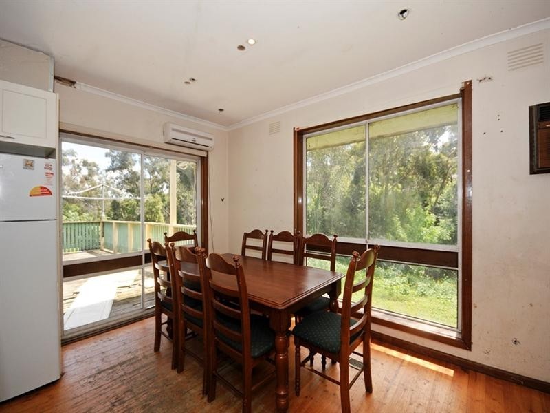 112 -114 LOUGHNAN Road, Ringwood North VIC 3134
