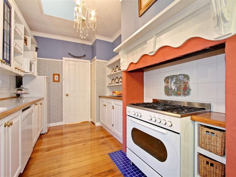 37 BAYSWATER Road, Croydon VIC 3136