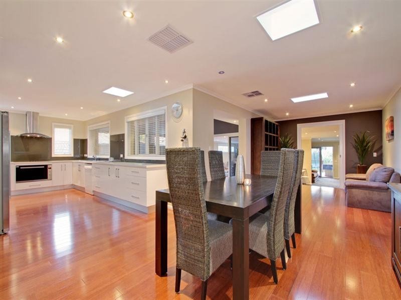 34 LANIER Crescent, Croydon North VIC 3136