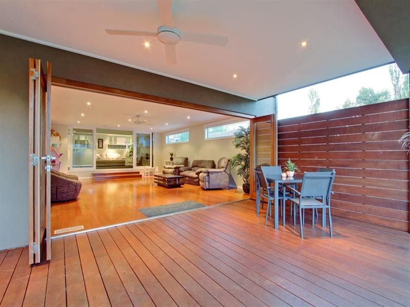 34 LANIER Crescent, Croydon North VIC 3136