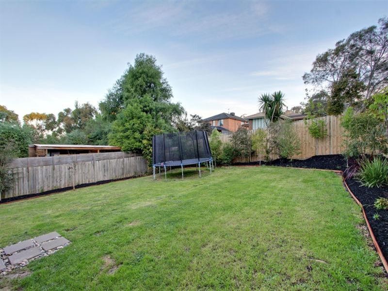 34 LANIER Crescent, Croydon North VIC 3136