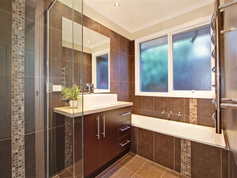 34 LANIER Crescent, Croydon North VIC 3136