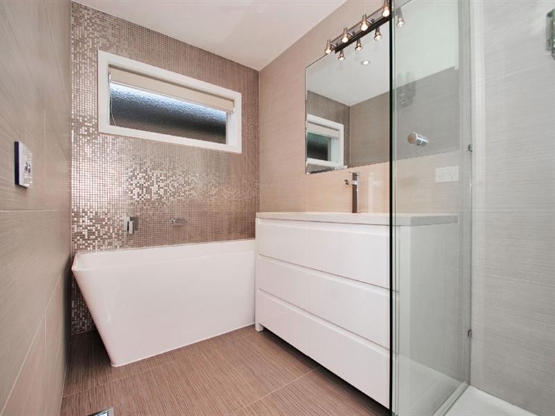 Unit 2, 76 CAVE HILL Road, Lilydale VIC 3140