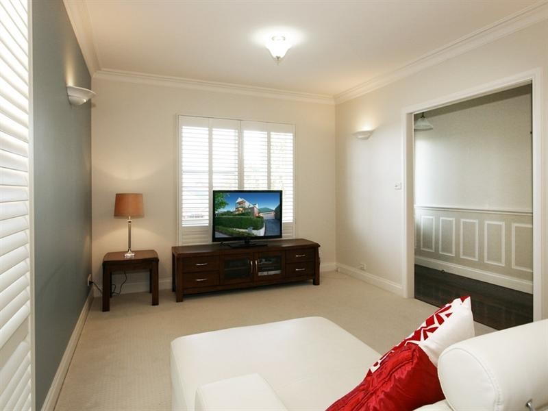 15 YERING Place, Chirnside Park VIC 3116