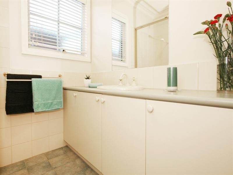 15 YERING Place, Chirnside Park VIC 3116