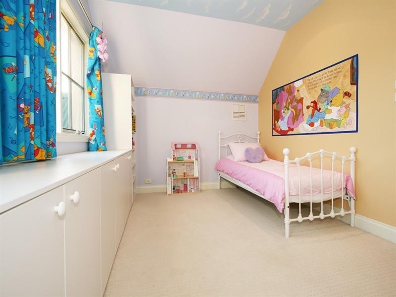 15 YERING Place, Chirnside Park VIC 3116