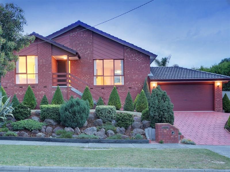 20 ROSEMARY Avenue, Croydon Hills VIC 3136