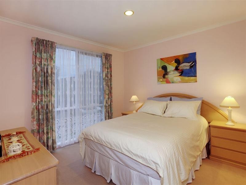 20 ROSEMARY Avenue, Croydon Hills VIC 3136