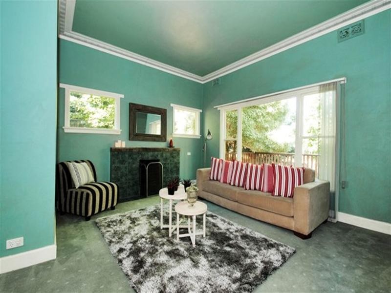 2 Field Street, Croydon VIC 3136