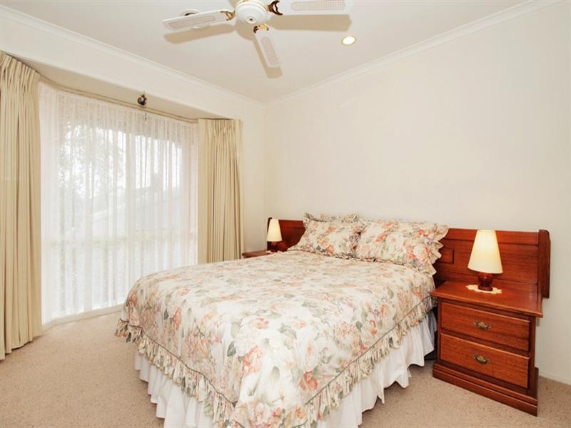 6 HILLRISE Crescent, Chirnside Park VIC 3116