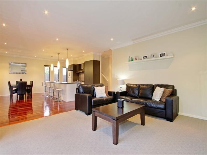 24 NICKSON Close, Bayswater North VIC 3153