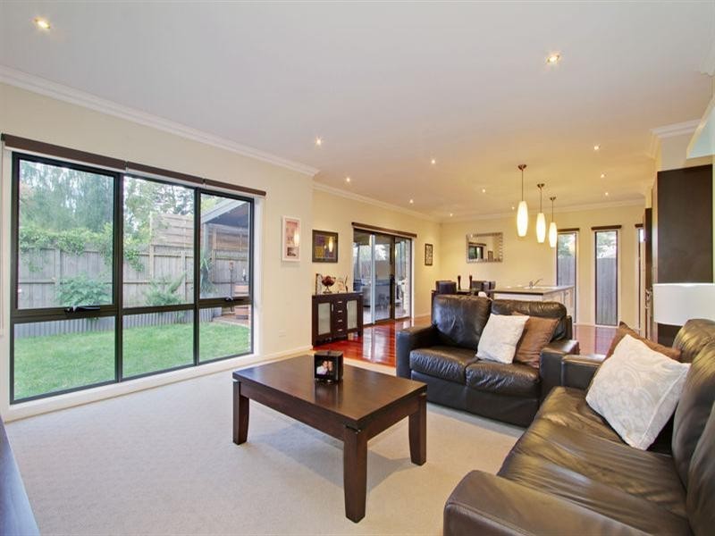 24 NICKSON Close, Bayswater North VIC 3153