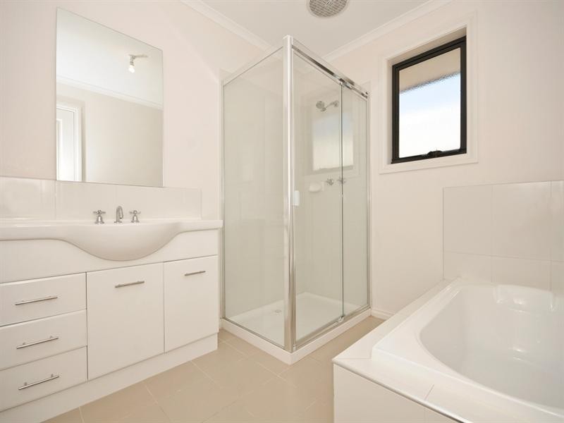 75 BALMORAL Street, Kilsyth VIC 3137