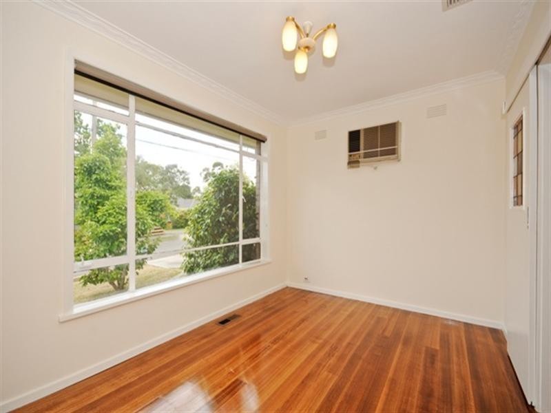 8 Bona Vista Road, Bayswater VIC 3153