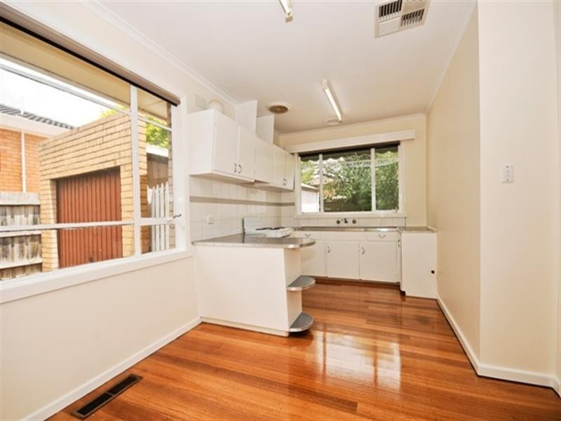 8 Bona Vista Road, Bayswater VIC 3153