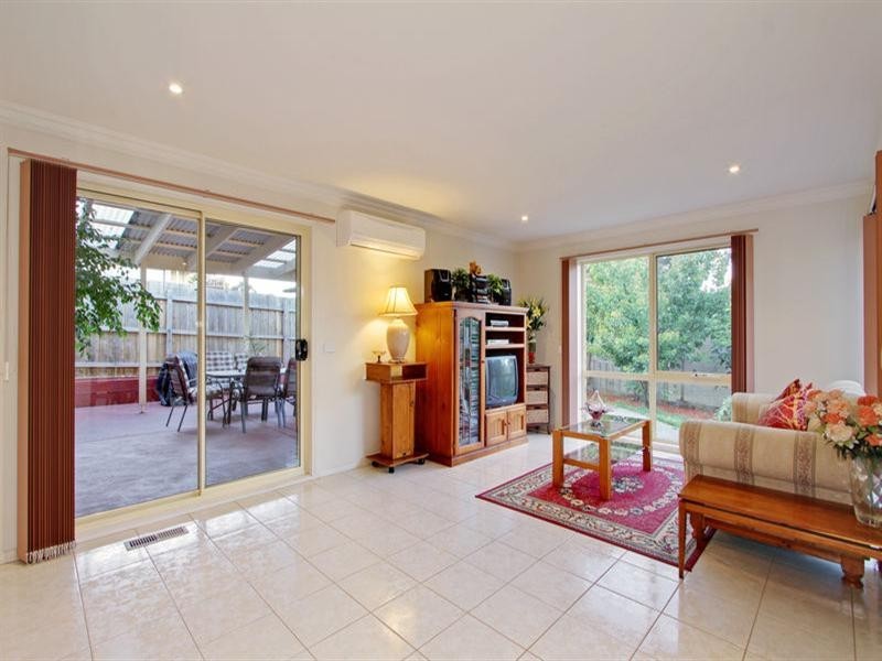 14 FROME Street, Croydon VIC 3136