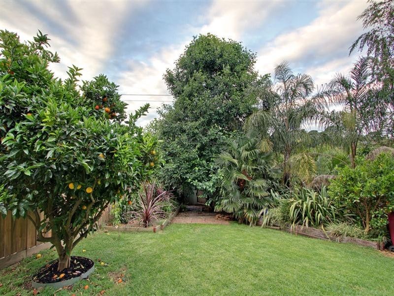 8 HILLVIEW Court, Croydon Hills VIC 3136