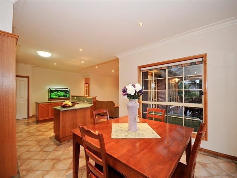 1 OXLEY Court, Chirnside Park VIC 3116