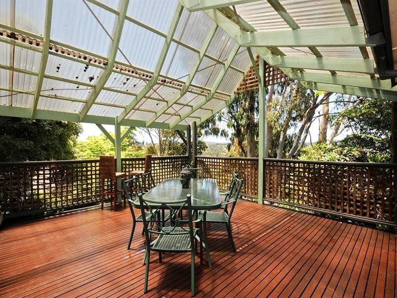 13 DEVON Walk, Mooroolbark VIC 3138