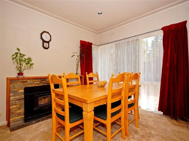 38 FORTUNA Avenue, Croydon VIC 3136