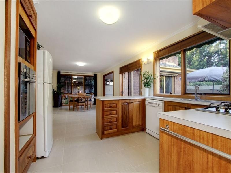 13 LANIER Crescent, Croydon North VIC 3136