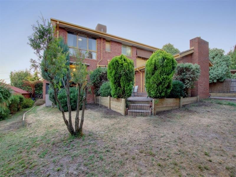 13 LANIER Crescent, Croydon North VIC 3136