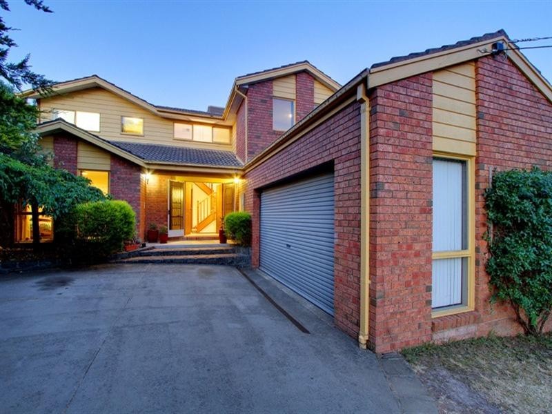 13 LANIER Crescent, Croydon North VIC 3136
