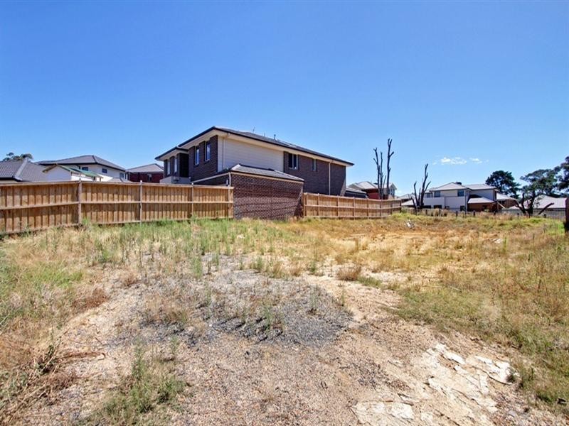 24 NORRIS Circuit, Croydon VIC 3136