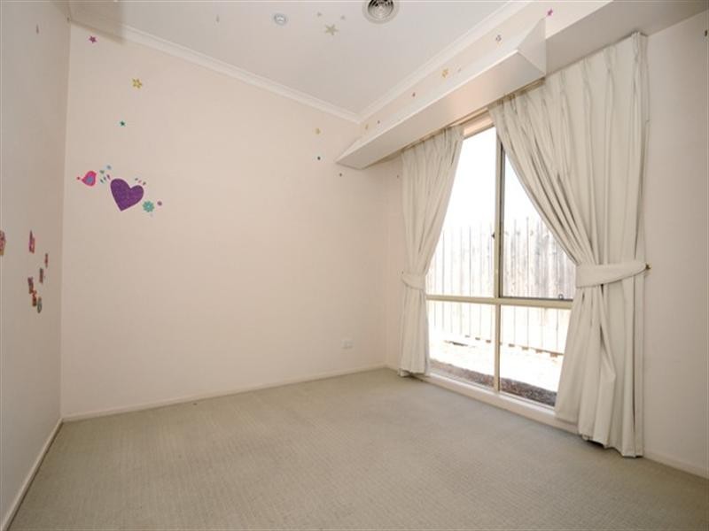 17 Snowgum Drive, Kilsyth South VIC 3137