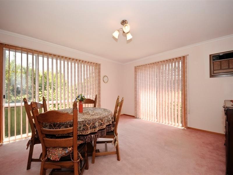 62 JESMOND Road, Croydon VIC 3136