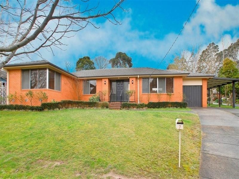 7 Holyrood Crescent, Ringwood VIC 3134