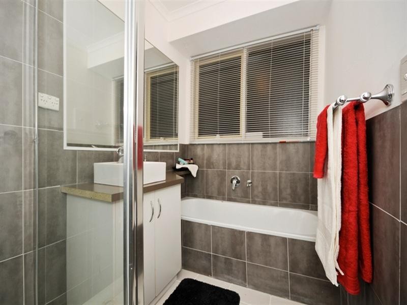 13 HIGHLEIGH Court, Mooroolbark VIC 3138