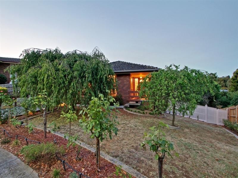 5 DYSON Court, Mooroolbark VIC 3138
