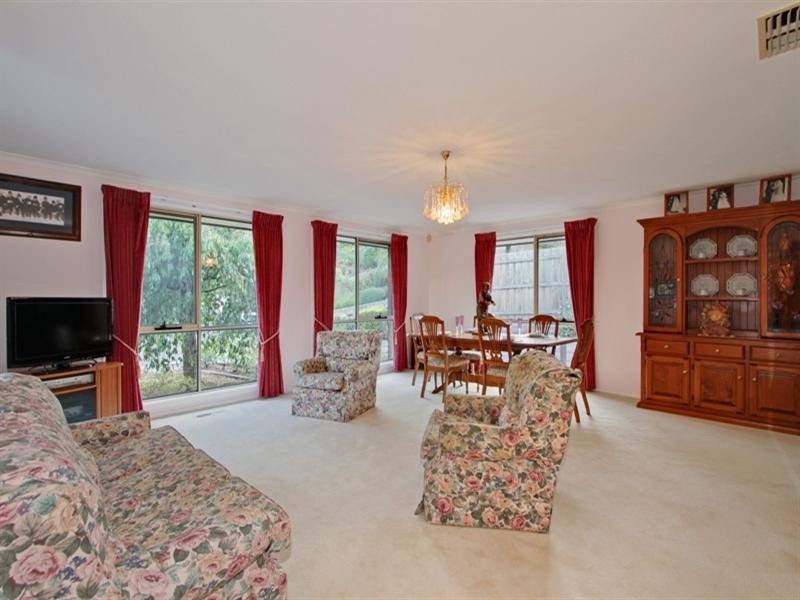 5 DYSON Court, Mooroolbark VIC 3138