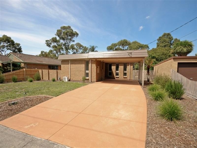 6 Emora Street, Croydon VIC 3136