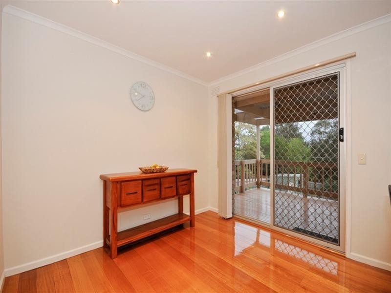 6 SPRINGSONG PASS, Chirnside Park VIC 3116