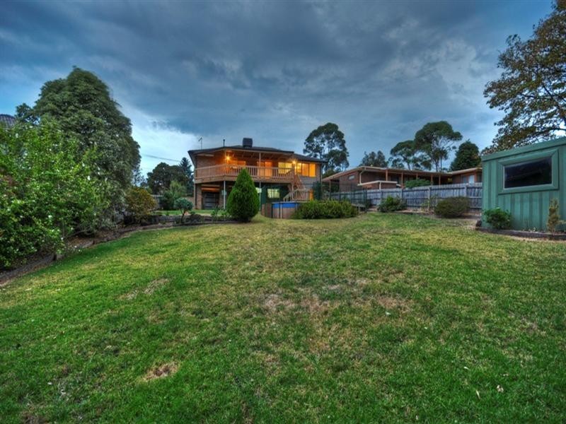 6 SPRINGSONG PASS, Chirnside Park VIC 3116