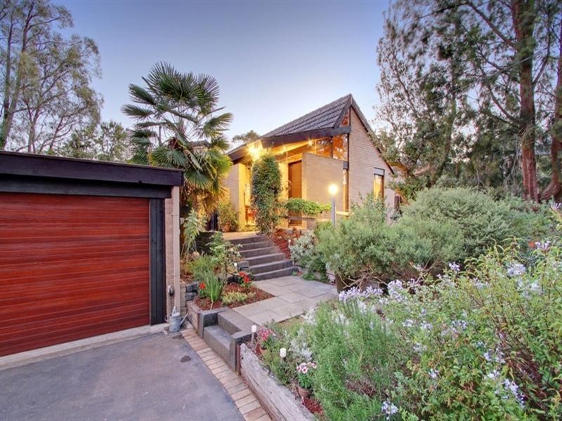 4 YANINA Court, Croydon VIC 3136