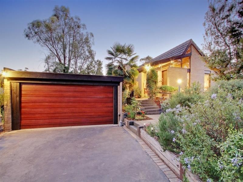 4 YANINA Court, Croydon VIC 3136