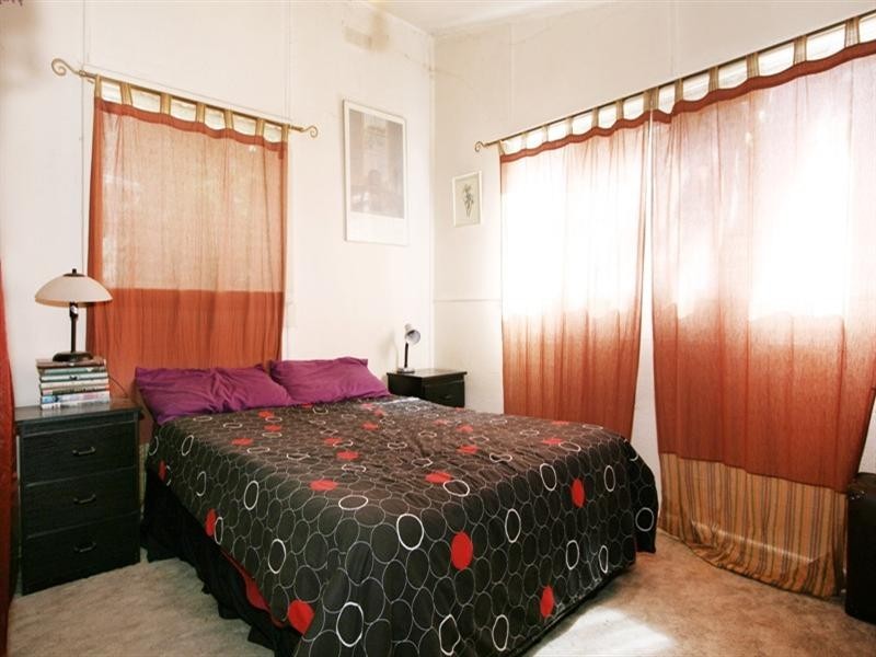 8A FIELD Street, Croydon VIC 3136