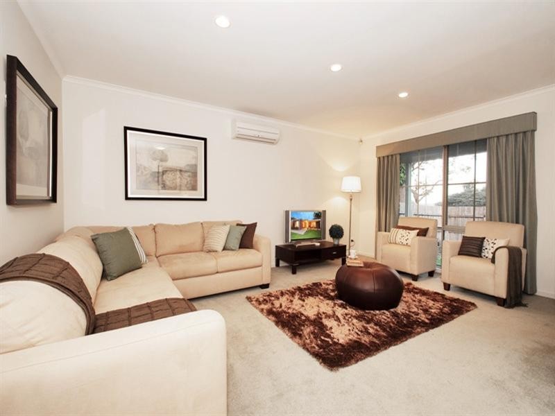 34 BAYSWATER Road, Croydon VIC 3136