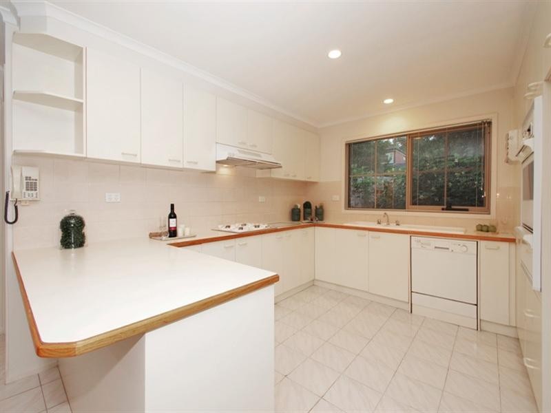 34 BAYSWATER Road, Croydon VIC 3136