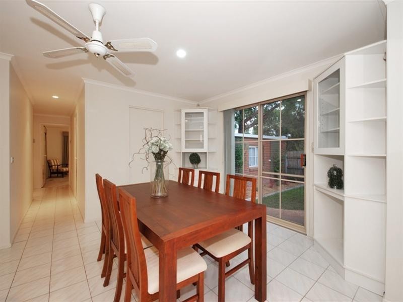 34 BAYSWATER Road, Croydon VIC 3136